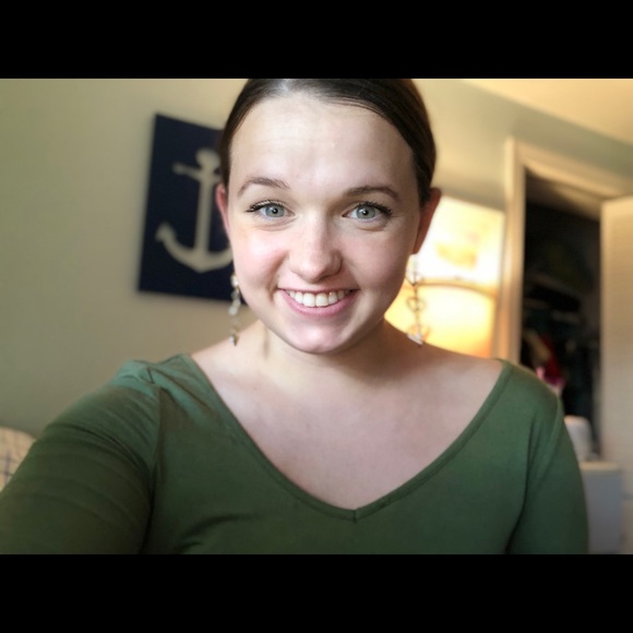 Meet your Posher, Joanna - Picture 5 of 5